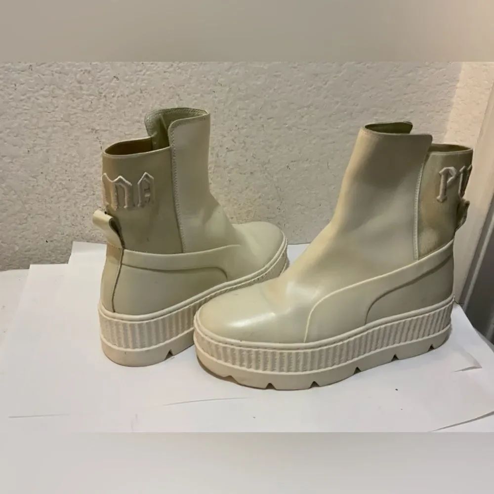 Puma Fenty By Rihanna Chelsea Combat Booties Women's 9.5 White Casual Boots